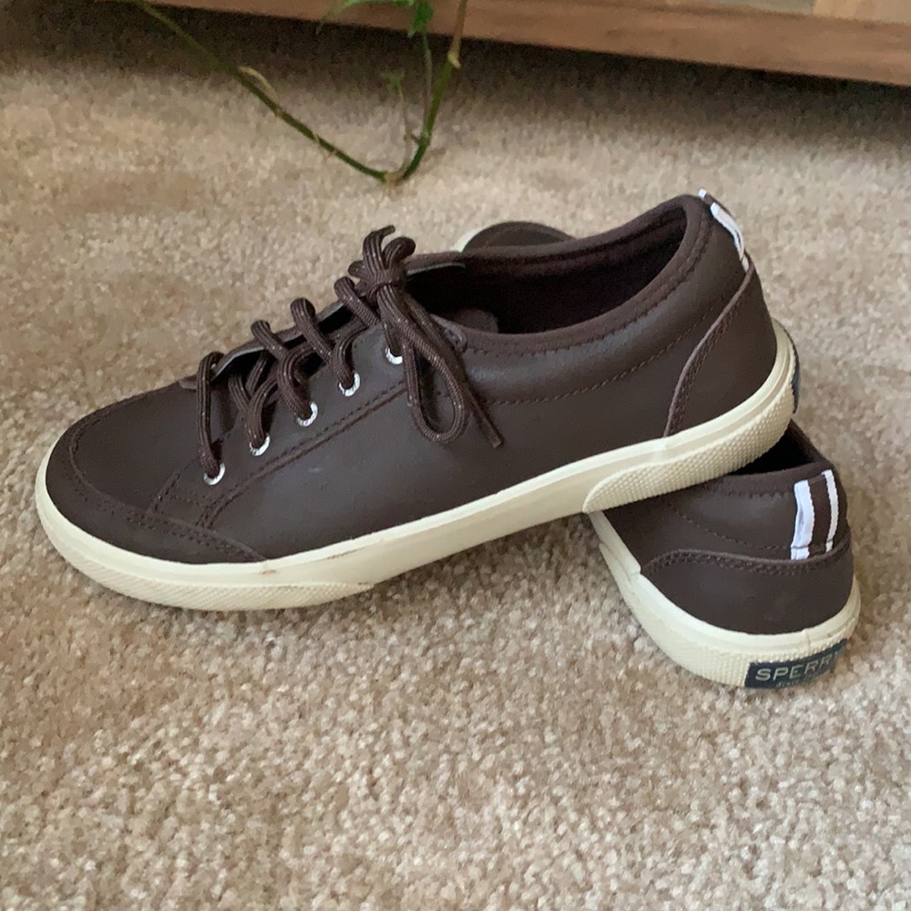 Big Kids Sperry Deckfin Brown Leather Sneakers Sz 3.5
